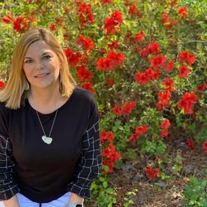 Meet your Posher, Elaine